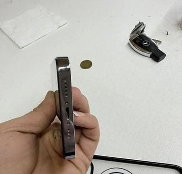 samsung a 12: IPhone 13 Pro, Göy, Face ID — 5