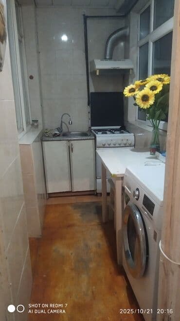 ленинградский проект 3 х комнатная: Bakı, Bakıxanov qəs., 2 otaqlı, Köhnə tikili, m. Neftçilər, 47 kv. m — 29