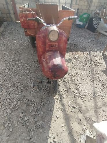 Yükdaşıma üçün 3 təkərli motosiklet (skuter-üstü qoşqulu) - Ön