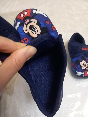 Игрушки: Uşaq ayaqqabisi.Ölçü 26. yenidir.geyinilmeyib.15 azn — 5