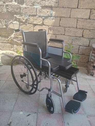 tutek torero universal arabası: Əlil arabası, istifadəsi asan və rahatdır. Qara oturacağı və metal — 1