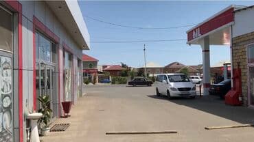 et dükanı: Lənkəranda Bakı-Astara maqistral yolunun üstündə, sahəsi 0.5+ hektar — 6