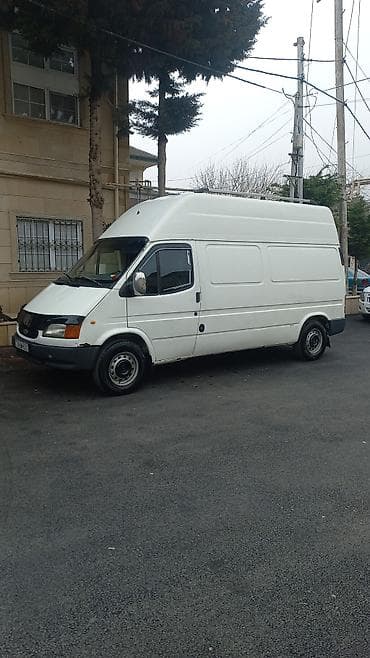 Avtomobil satışı: Yükdaşıma üçün yüksək tavanlı ağ mikroavtobus - Marka/model: Ford — 1