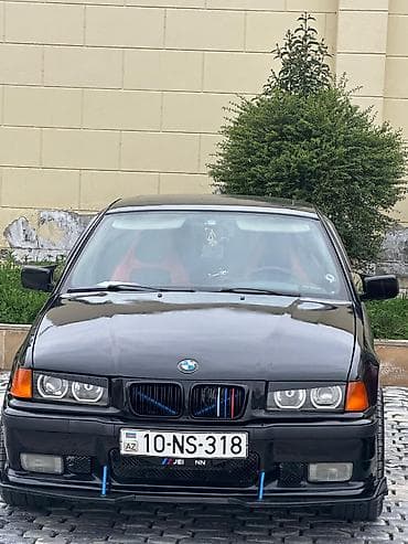 lada salon: BMW 3 Seriya E36 sedan, qara rəng. M-üslub bədən dəsti və ön splitter — 7