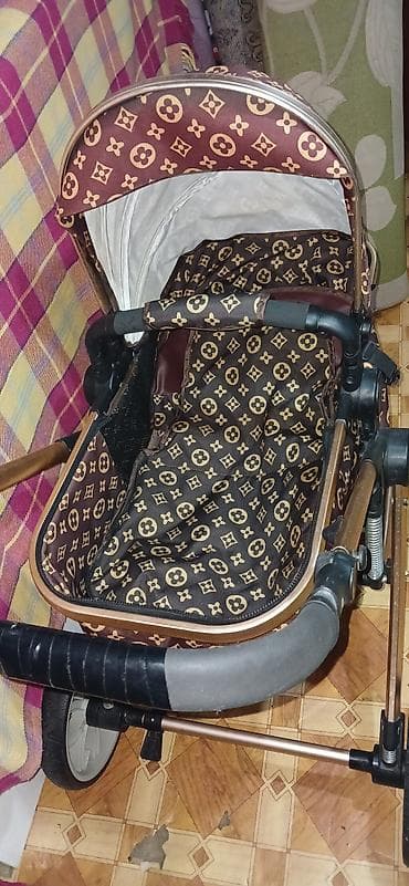 uşaq maşınları ikinci əl: Çıxarılmayan beşikli araba, Yaş: <1 ay — 2