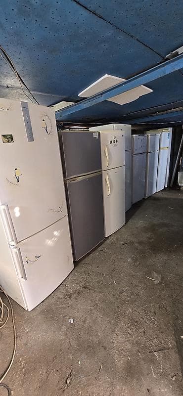 samsung s10e satilir: 2 qapılı Bosch Soyuducu Satılır, rəng - Ağ — 1