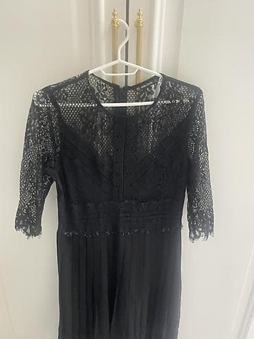 velvet kişi godəkcəsi: Zara Basic qara paltar - Model: krujeva detallı, üst hissəsi tam — 2