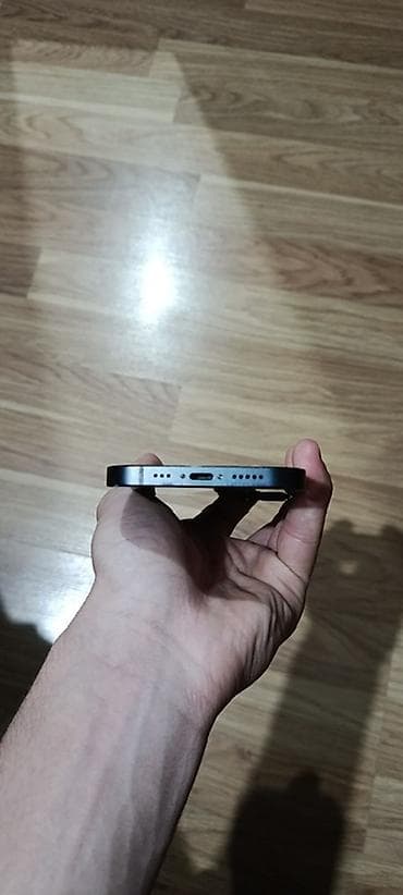 iphone 7 korpus: IPhone 13, Qara, Simsiz şarj — 5