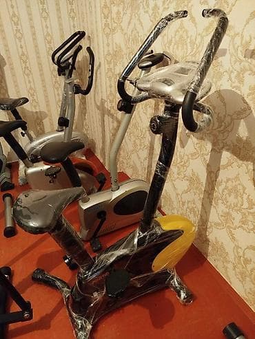 Yeni qablaşdırılmış velosiped trenajoru. Məşq zamanı rahatlıq üçün — 1