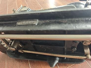 gitara satisi: Məhsul: Mexaniki tikiş maşını (sovet istehsalı, metal gövdə) Təsvir — 2