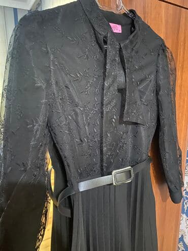 hazır hicablar: İtaliya brendinə məxsus ziyafət geyimi.2dəfə geyinilib.Heç bir — 1