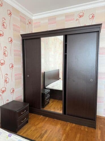 Kupe, 3 qapılı Düz dolab, Qarderob, paltar dolabı