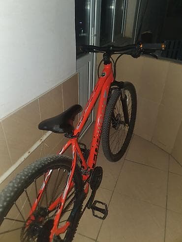 velsibet: Dağ velosipedi – 27.5" Texniki xüsusiyyətlər: - Çərçivə: alüminium — 6