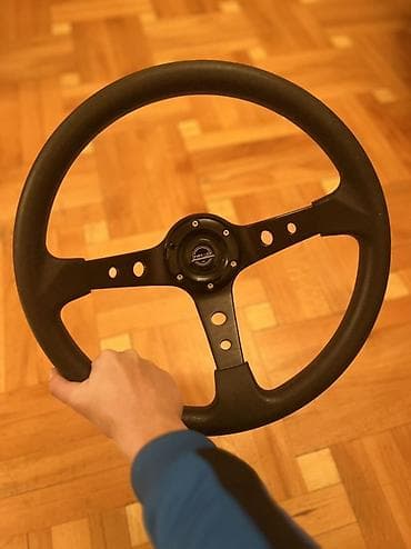 sükani: NRG Innovations sport sükan satılır. Universal modeldir, bir çox — 2