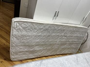 tek neferlik matras: Tək nəfərlik Matras .Standart ölçüdür.Heç bir yırtığı yoxdur.Demirleri — 1