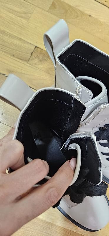 əsgər cəkməsi: H&M-den alinib. 2-3 defe geyinilib. Qadın hərbi‑stil dabboz — 3