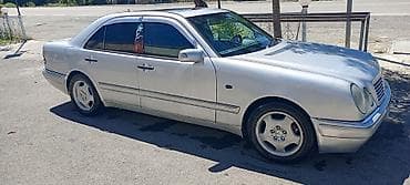 275 45 20: Mercedes-Benz E 240: 2.4 l | 1999 il Sedan — 7