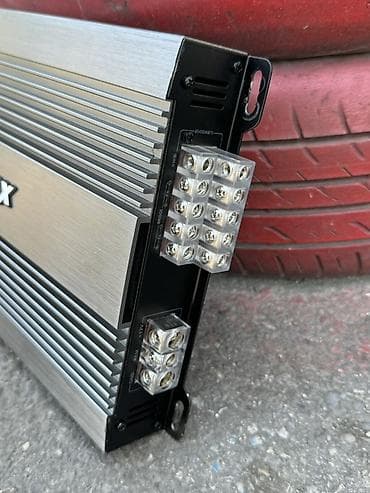 audi tt: SOUNDMAX avtomobil gücləndiricisi - Korpus: fırçalanmış alüminium — 2