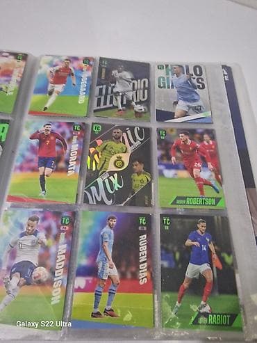 Panini FIFA 365 və Top Class futbol kolleksiya kartları albomu -