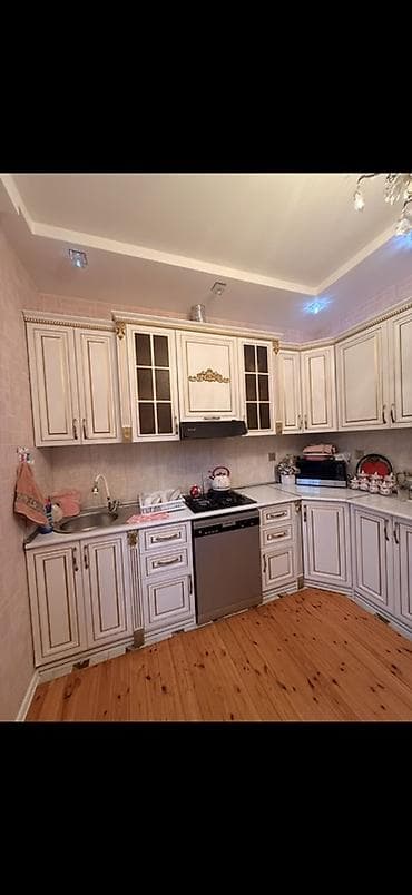 Klassik üslubda mətbəx mebeli komplekti ✅2ci əl - Üslub: ağ-krem