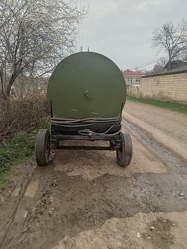 продам бак для воды: Su Çəni 5.3 Tonluq. Təkərləri normal vəziyyətdədir Yük bir başa resurs — 4