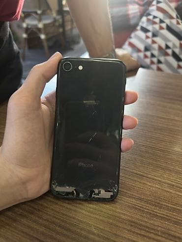 Elektronika: IPhone 8, 64 GB, Qara, Qırıq — 2