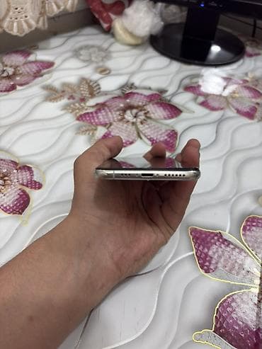 gizli balaca kamera: IPhone Xs (5.8") korpus və hissələr - Model: iPhone X, gümüş rəngli — 4