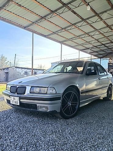 Avtomobil alışı: BMW 3 Series E36 sedan - Kuzov: gümüşü rəng, 4 qapı - Disk və — 3