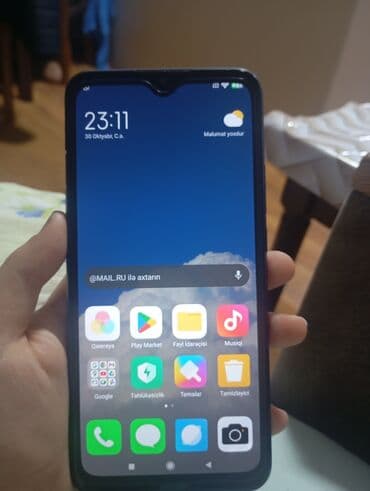 xiaomi mi 9 t: Xiaomi Redmi smartfon - Model: Redmi seriyası (arxa tərəfdə “Redmi” — 1
