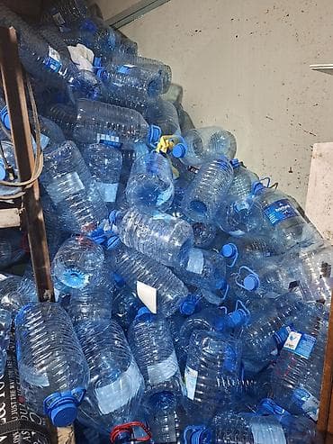 turşu: Toplu plastik bidonlar (5–10 litr həcmli) satılır. 5 litrlik 20 qəpik — 4