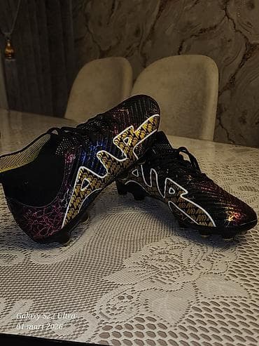 38 razmer alınandan 1 dəfə belə geyinilməyib