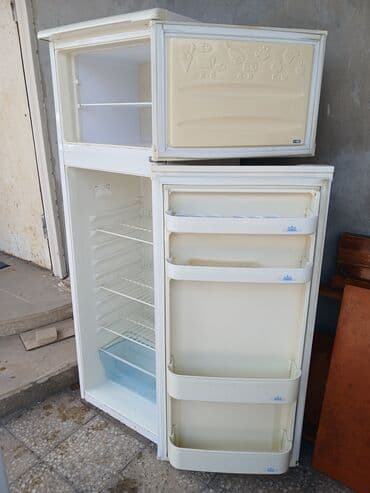 qabyuyan beko: Beko iki qapılı soyuducu - Üst hissədə ayrıca dondurucu bölmə (rafla) — 2