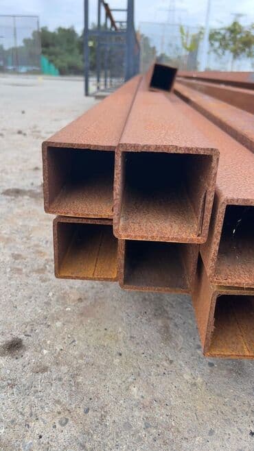 Divar kağızları, oboy: Metall profillər – kvadrat formalı, qalın divarlı borular. (8 lik — 4