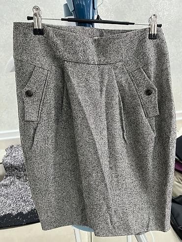 Toy paltarları və aksesuarları: Mini Ətək, Karen Millen, Yun, M — 3