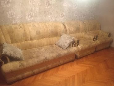 klassik divanlar: Klassik mebel dəsti – 1 divan + 2 kreslo. tecılı satılır. İnşaatçılar — 2