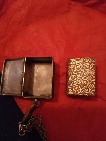 tibbi hədislər toplusu kitabi pdf: Mini guran kitabı gümüş kutuda antikdir.türkiyədə 1778 ci ildə — 5