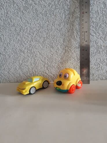 sarı uşaq futbolkaları: Oyuncaq maşınlar. Bir ədədi 2 manat — 1