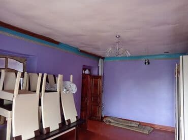 kirdite evler: Bağ evi / həyət evi - Bir mərtəbəli, ağ fasadlı, şifer damlı ev - — 9