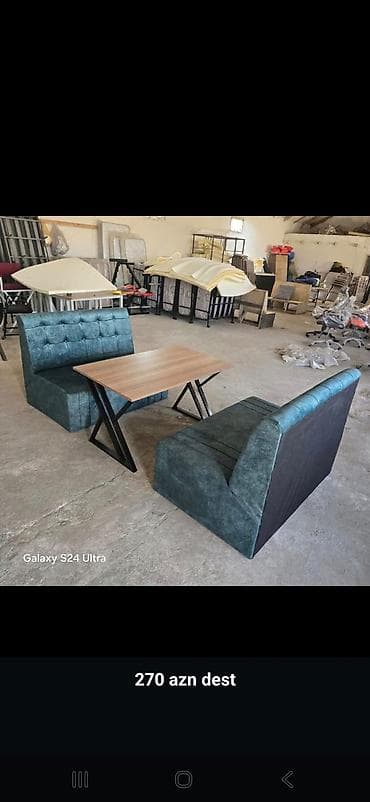 Skameykalar ilə, Düz masa