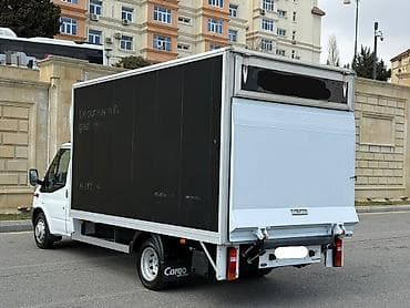 park masini: Yükdaşıma üçün qapalı furqonlu Ford Transit tipli yük maşını — 5