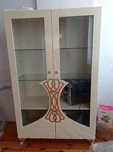 камот: Klassik üslubda vitrin və komod dəsti - Rəng: krem (şampan çaları) — 2