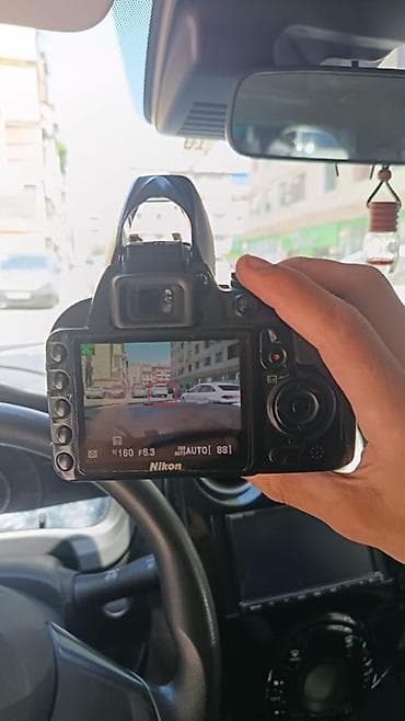 Nikon 3100
 Çox ideal vezyetdedi 
Telefonlada barter etmek olar — 3