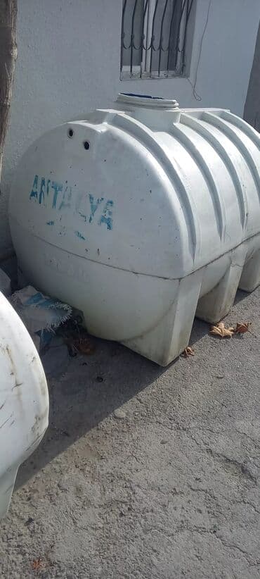 plasmas su ceni: Бак, Пластик, 200 л. л — 1