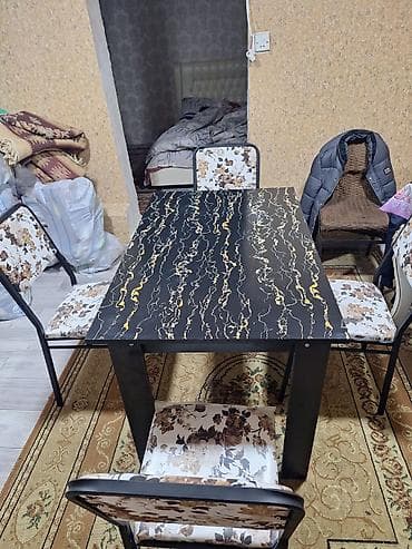 Masalar: Mətbəx üçün, Açılmayan, Dördbucaq masa, 4 stul — 1