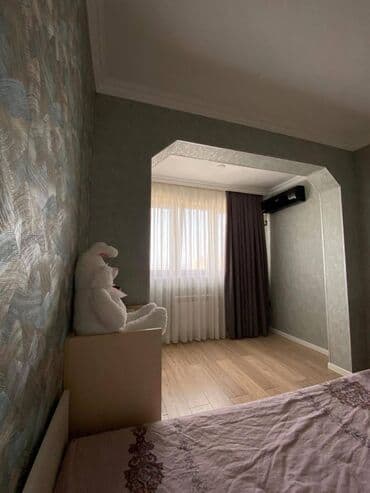 ist petrol tbilisi prospekti: Bakı, Yeni Günəşli Massiv D, 3 otaqlı, Köhnə tikili, m. Xalqlar Dostluğu, 80 kv. m — 8