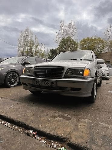 w210 on bufer: Mercedes-Benz C 200: 2 l | 1999 il Sedan — 2
