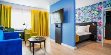 Hostel bir gun 5 azn