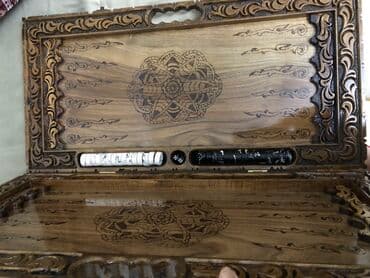 nerd taxtasi: Nərdi oynamağı sevənlər üçün hədiyyəlik Əl işi olan, üzərində oyma — 9