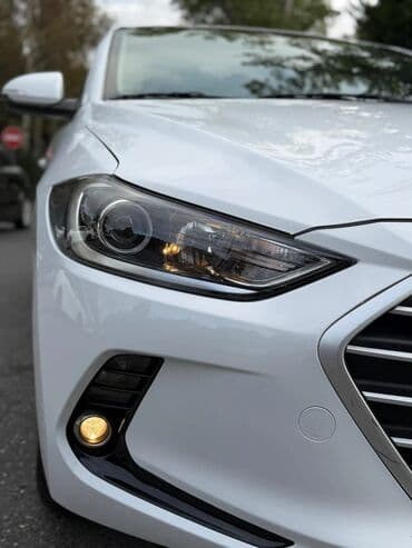 купить чехлы на авто: Hyundai Elantra: 1.6 л | 2017 г. Седан — 4