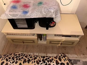 mebel desdi: Klassik üslubda qonaq otağı mebel dəsti Tərkibi: - Geniş — 2